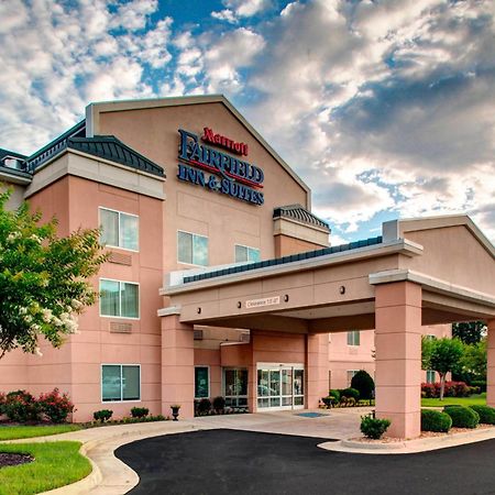 Fairfield Inn And Suites By Marriott Emporia I-95 Exteriér fotografie