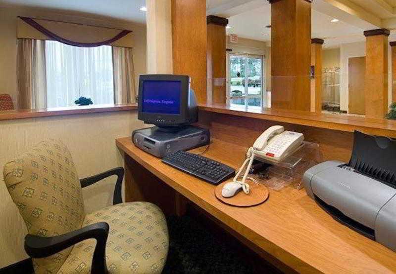 Fairfield Inn And Suites By Marriott Emporia I-95 Exteriér fotografie