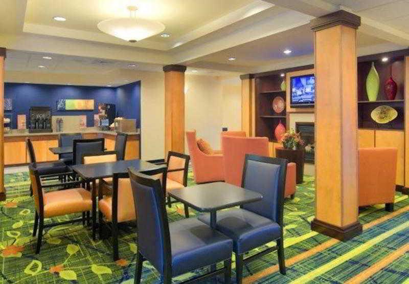 Fairfield Inn And Suites By Marriott Emporia I-95 Exteriér fotografie