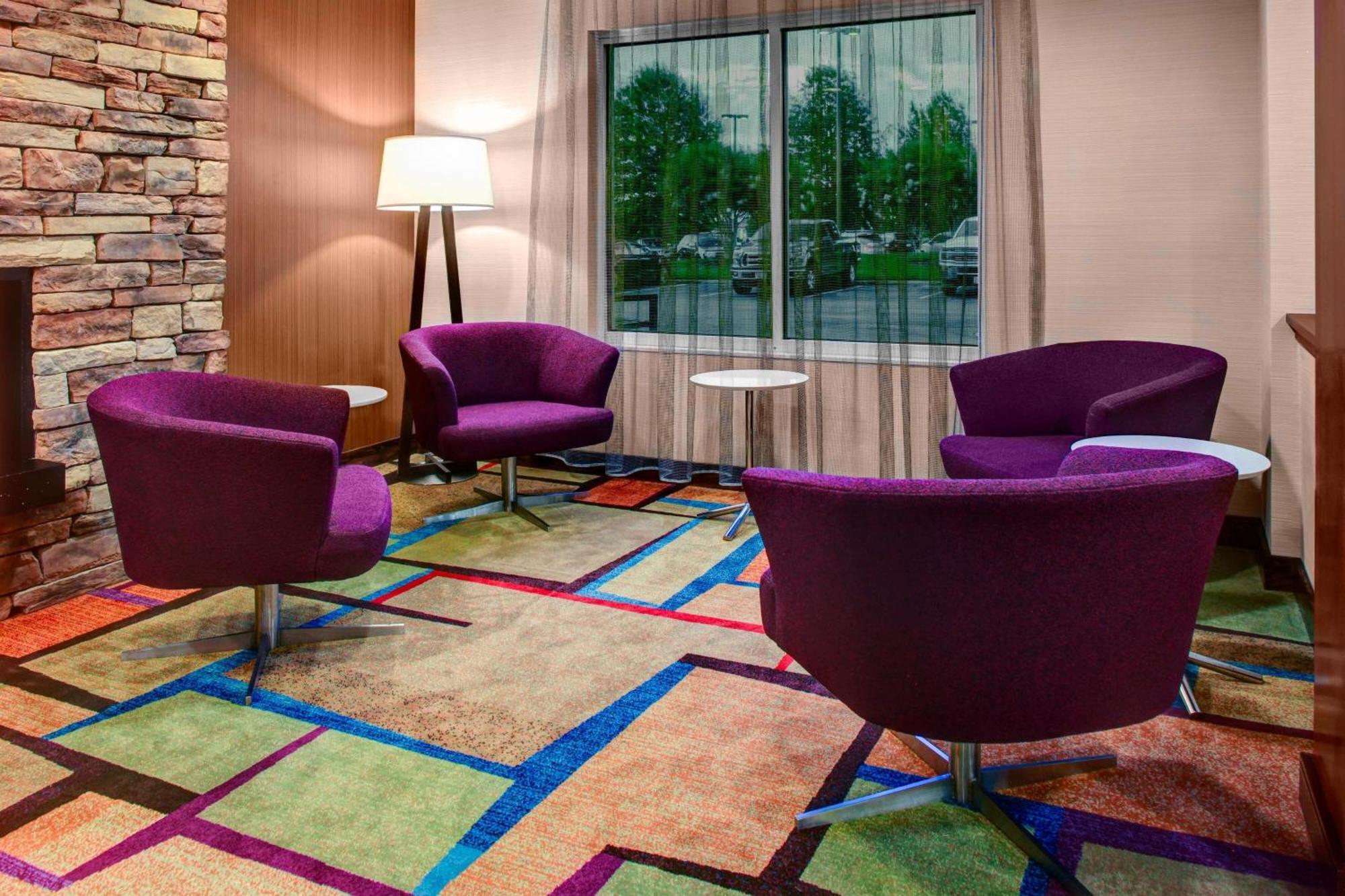 Fairfield Inn And Suites By Marriott Emporia I-95 Exteriér fotografie