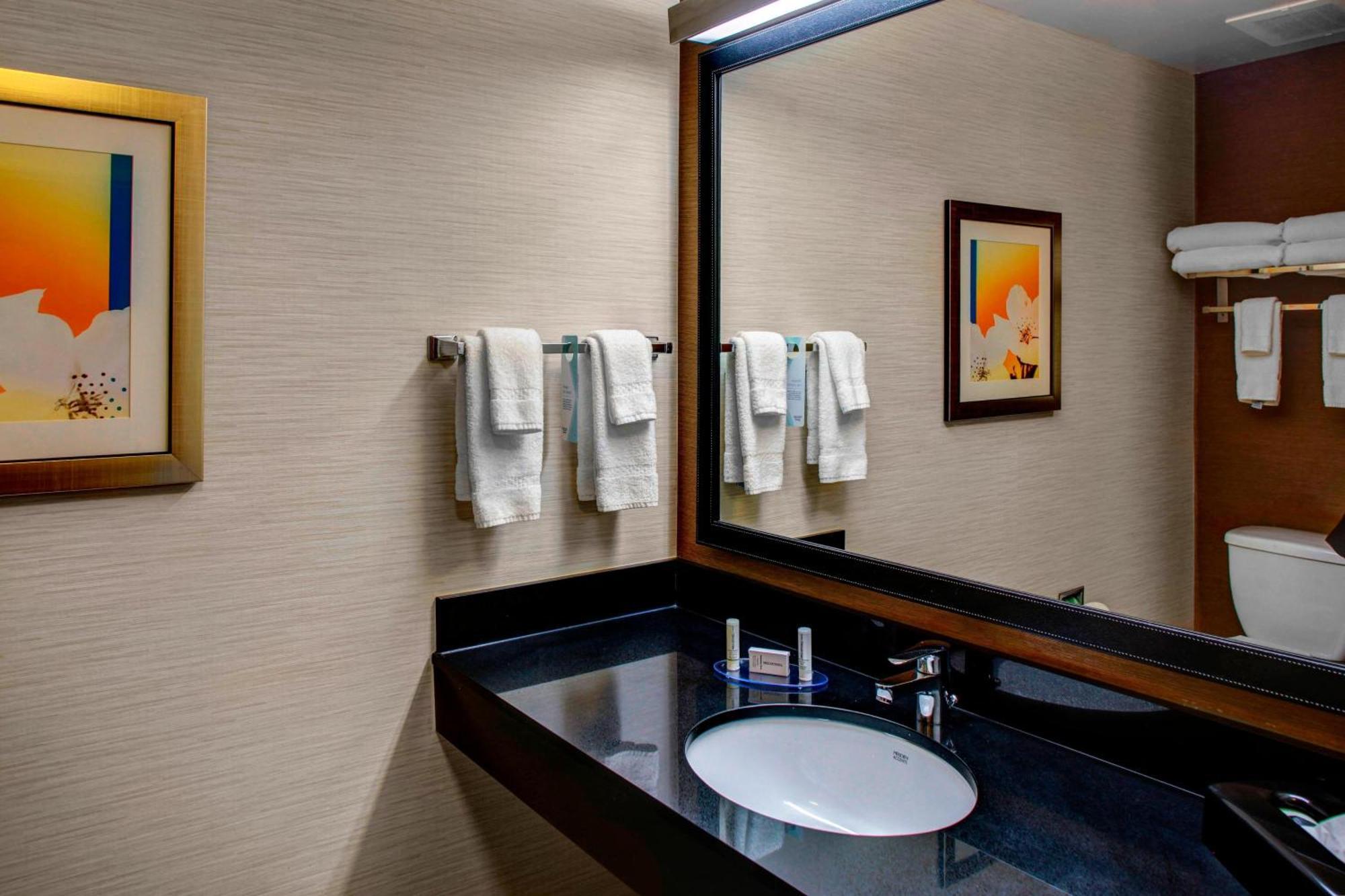 Fairfield Inn And Suites By Marriott Emporia I-95 Exteriér fotografie