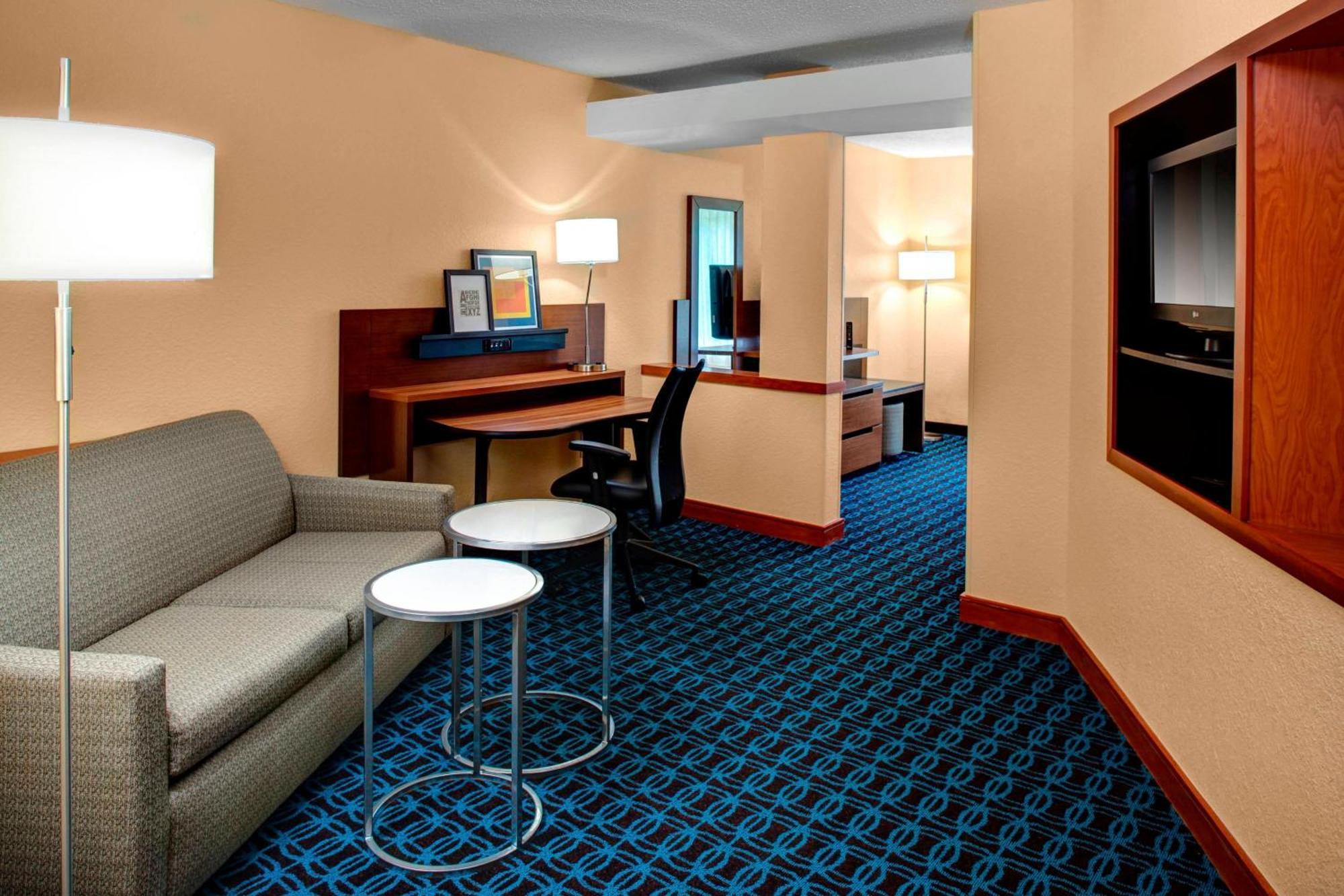 Fairfield Inn And Suites By Marriott Emporia I-95 Exteriér fotografie