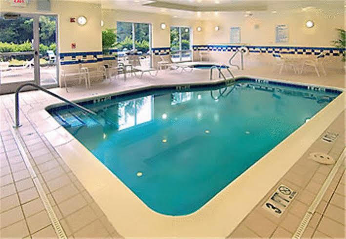 Fairfield Inn And Suites By Marriott Emporia I-95 Exteriér fotografie